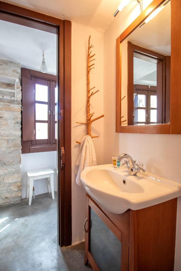 Апартаменты Platsa'S House Aperathos Экстерьер фото